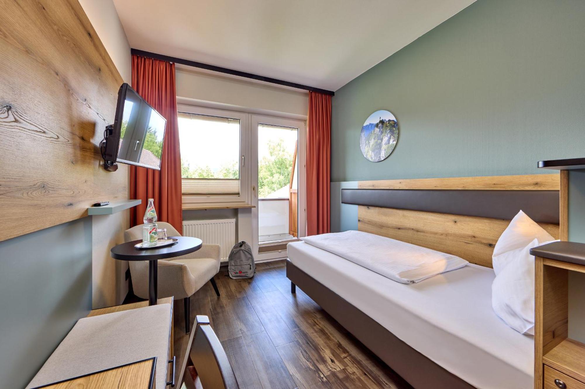 Aura-Hotel Saulgrub Exteriör bild